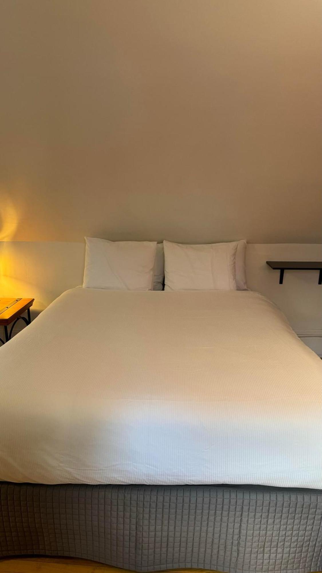 E-Hotel Des Grisons 퀘벡 외부 사진